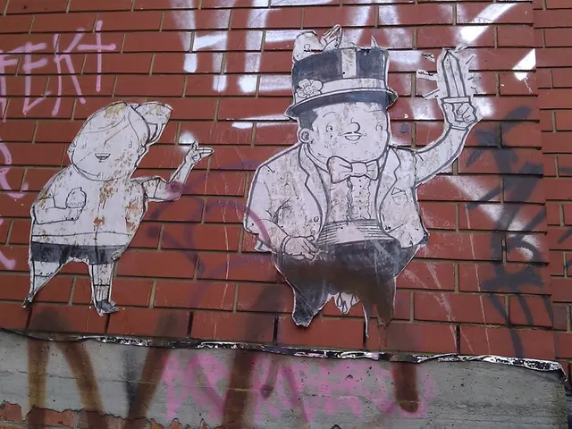 "With a width smaller than 600 millimeters"