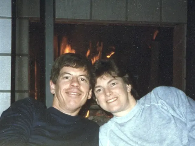 Twenty-four wood mantel designs to optimally border your fireplace beautifully