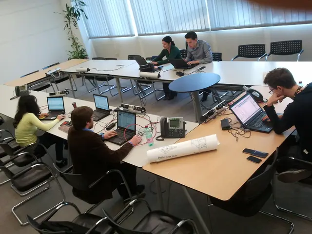 Hybrid Work Efficiency: Exploring India's Potential Increase in Productivity through Presenteeism