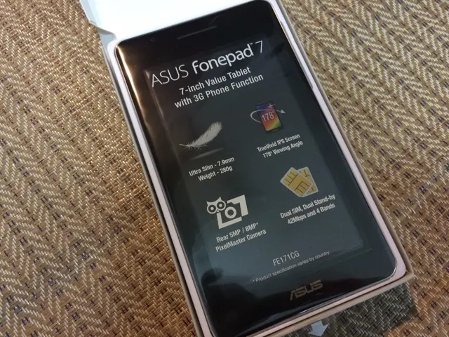 Weekly News Brief: Google unveils Pixel 10 release, Fitbit encounters downtime, persisting hinge...