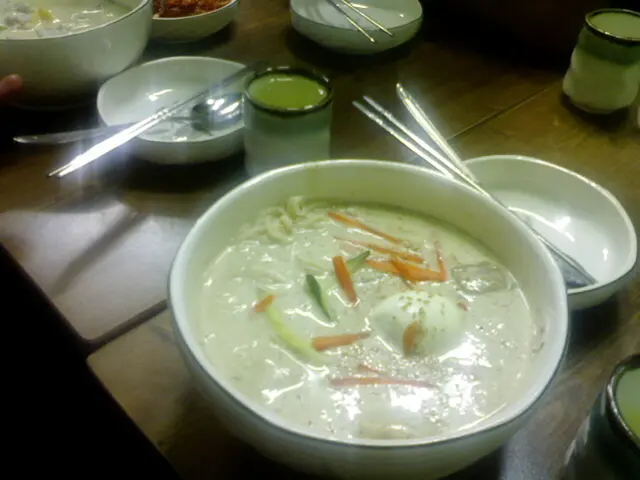 "Discover 15 edibles and beverages known to combat bloating"