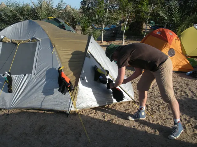 Unconventional Camping Practices, a Polarizing Outdoor Style Endorsed by Many Camping Enthusiasts