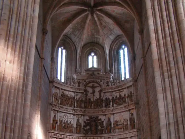 Habitat of French presidents for relaxation: A breathtaking medieval castle.